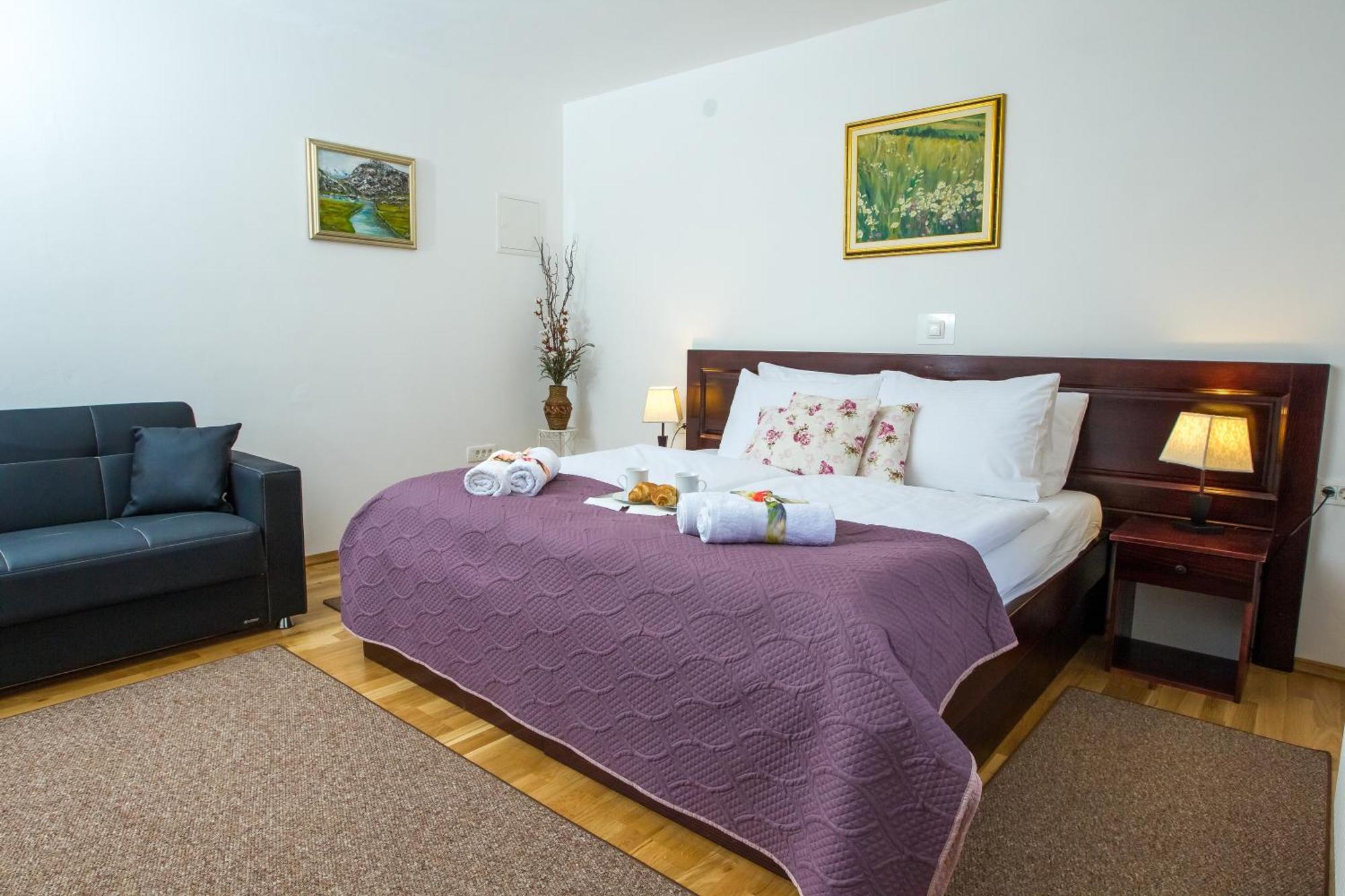B&B Lady Of The Lake Jezerce Room photo
